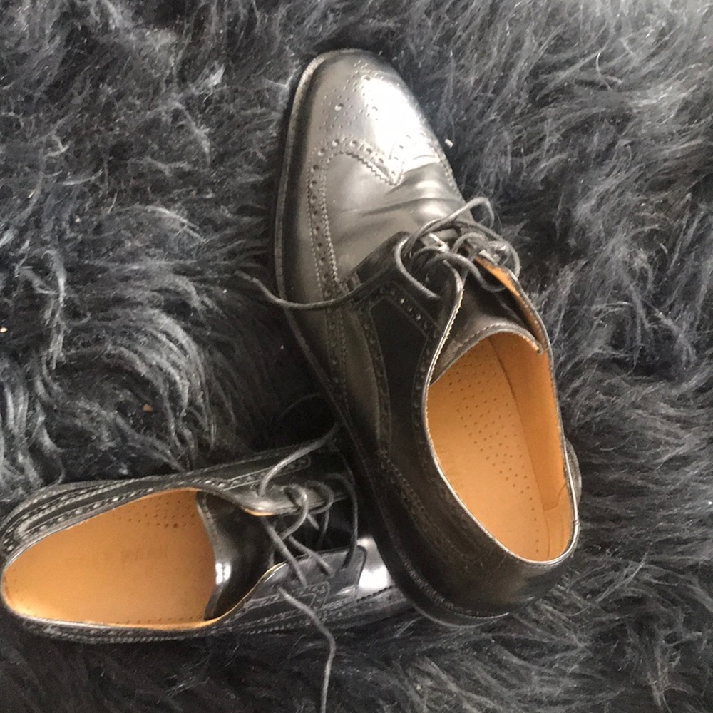 Cole Haan leather dress shoes